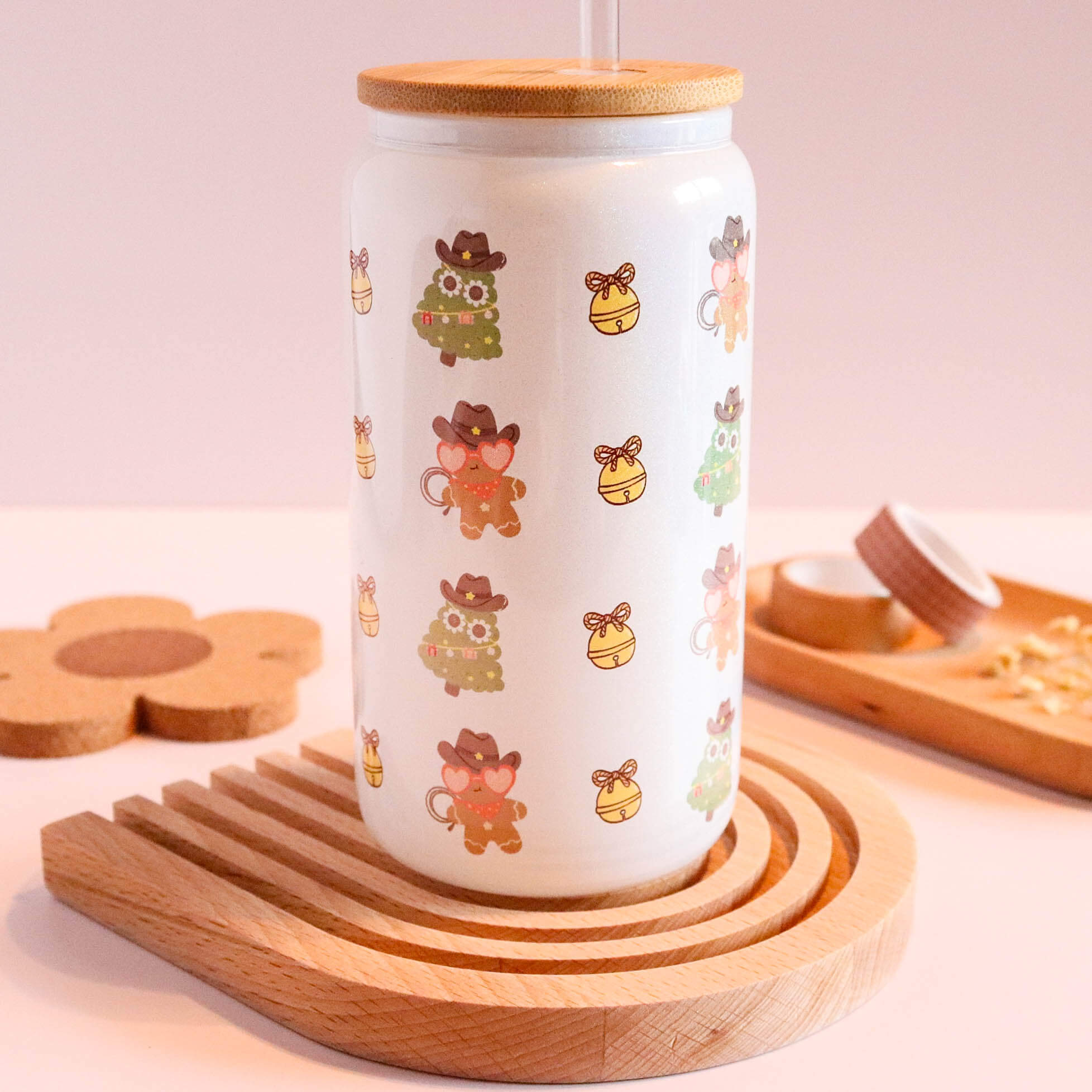 Western Christmas Gingerbread Man and Tree Iridescent Glass Cup with Bamboo Lid and Straw