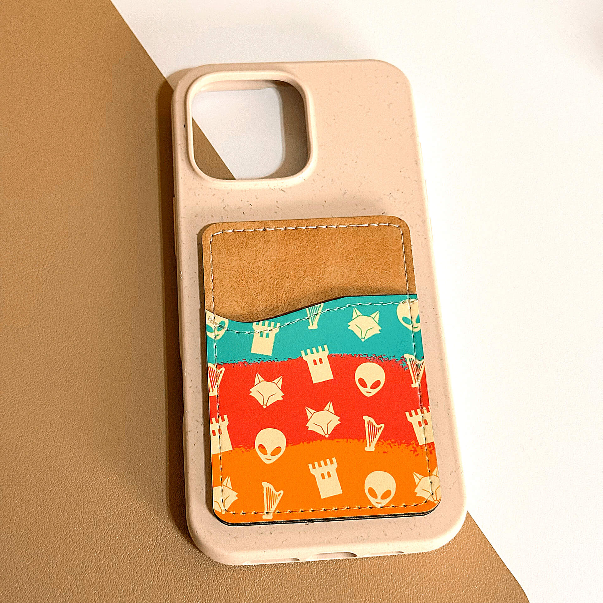 Alien Castle Harp Castle San Antonio Basketball Stick-on Phone Wallet